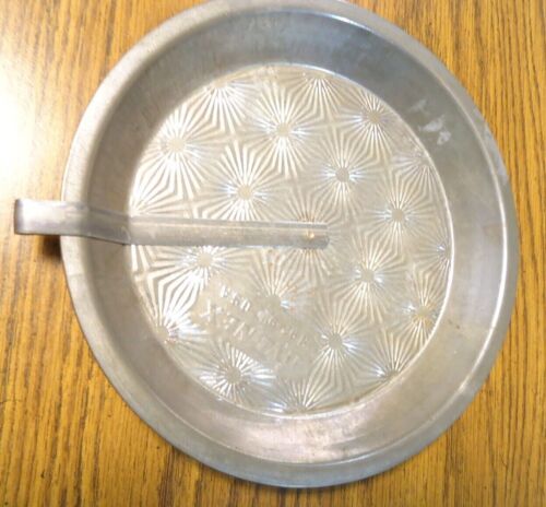 Vintage OVENEX 9" pie plate tin pan dish with slider. starburst N92-9 