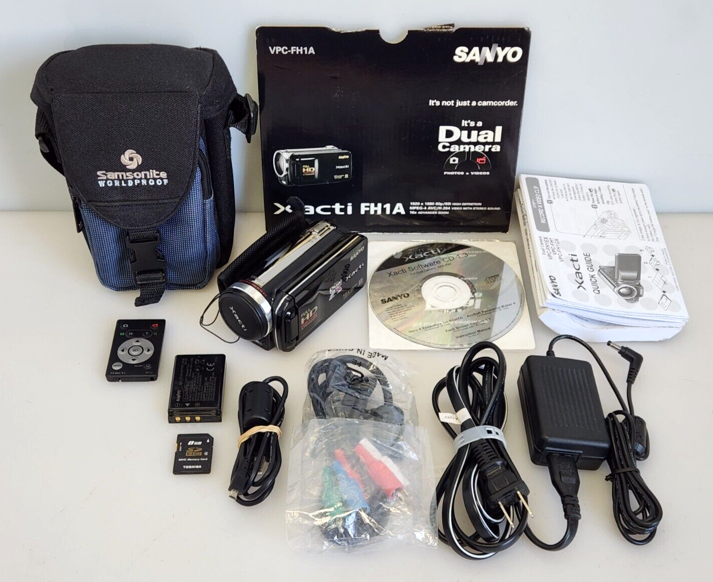 Sanyo Xacti VPC-FH1 Camcorder Digital Camera 16X Full HD Sanyo Xacti VPC-FH1 Camcorder Digital Camera 16X Full HD