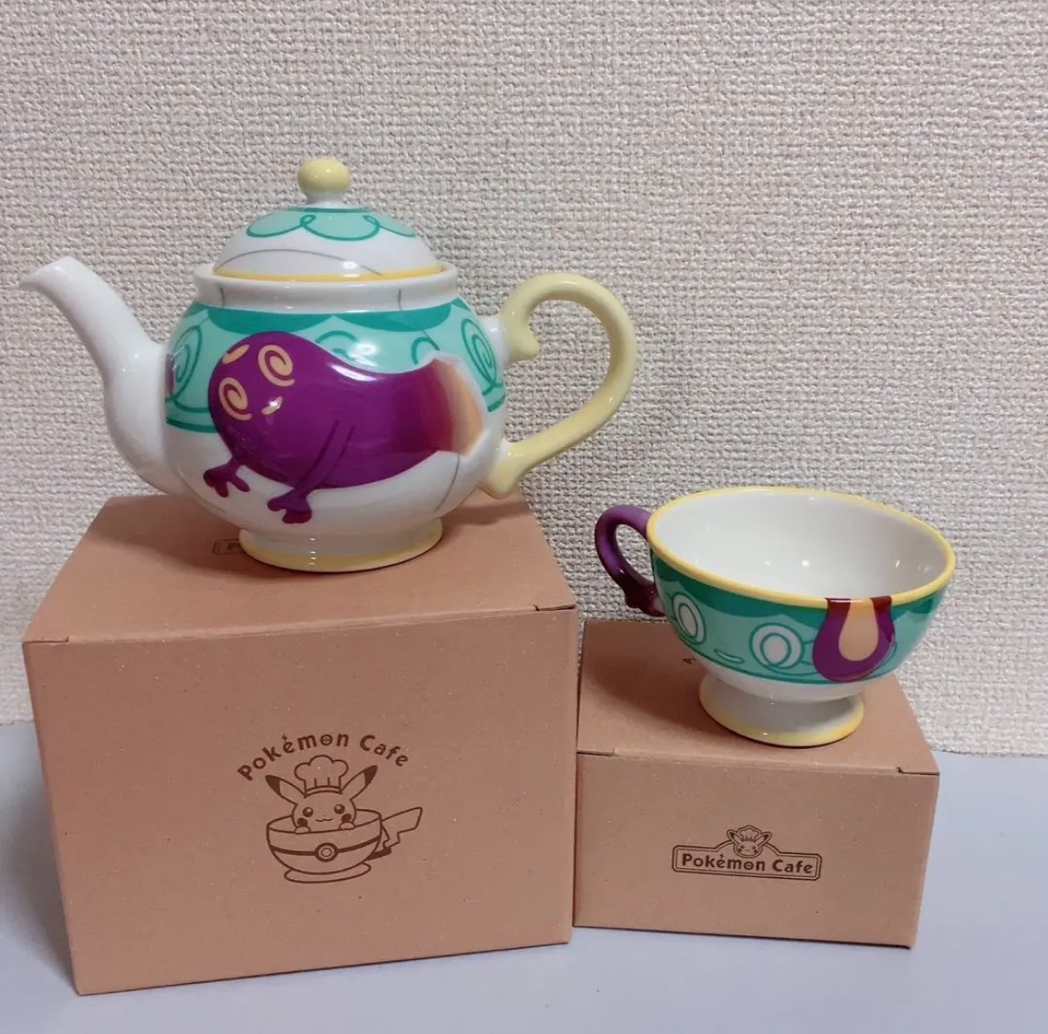 茶 takae Japanese Porcelain 20 Piece Tea Set by Maruni and Co From