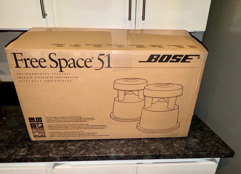 RARE Pair of TWO Bose Free Space 51 Outdoor Speakers! Amazin