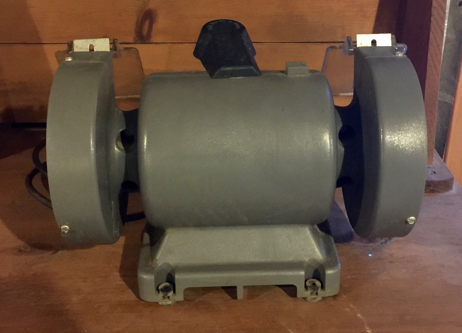 Vintage Sears Craftsman 1/4 HP Bench grinder 6