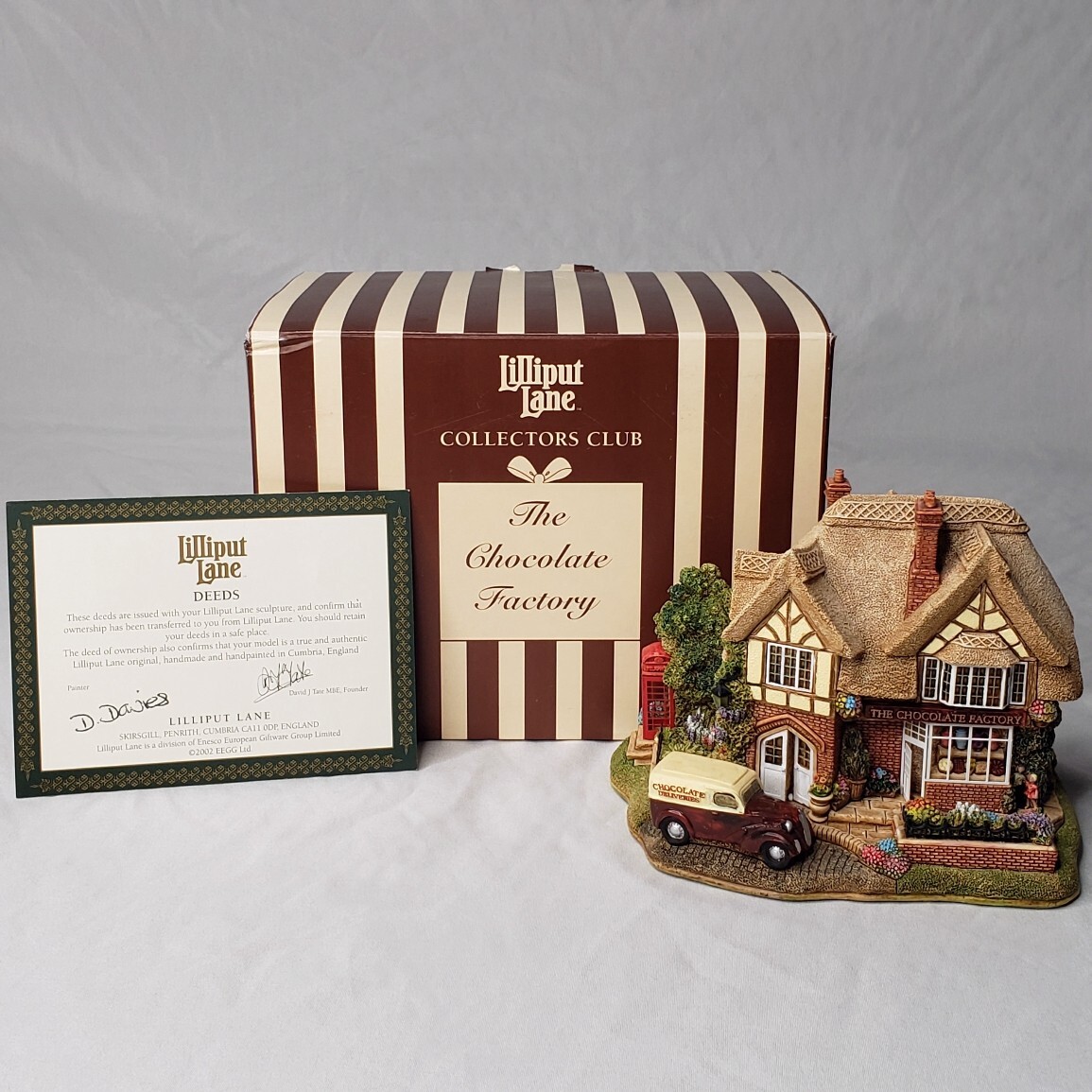 Lilliput Lane 'The Chocolate Factory', Collector's Club, L2586