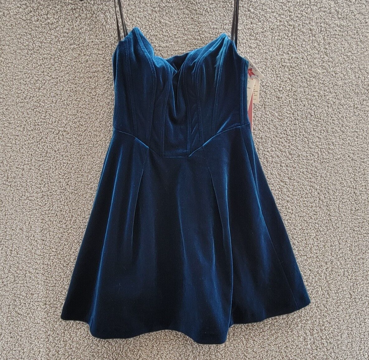 AQUA Strapless Velvet Mini Dress Women's 8 Blue Scoop Neck Back Zip Closure - Picture 2 of 15