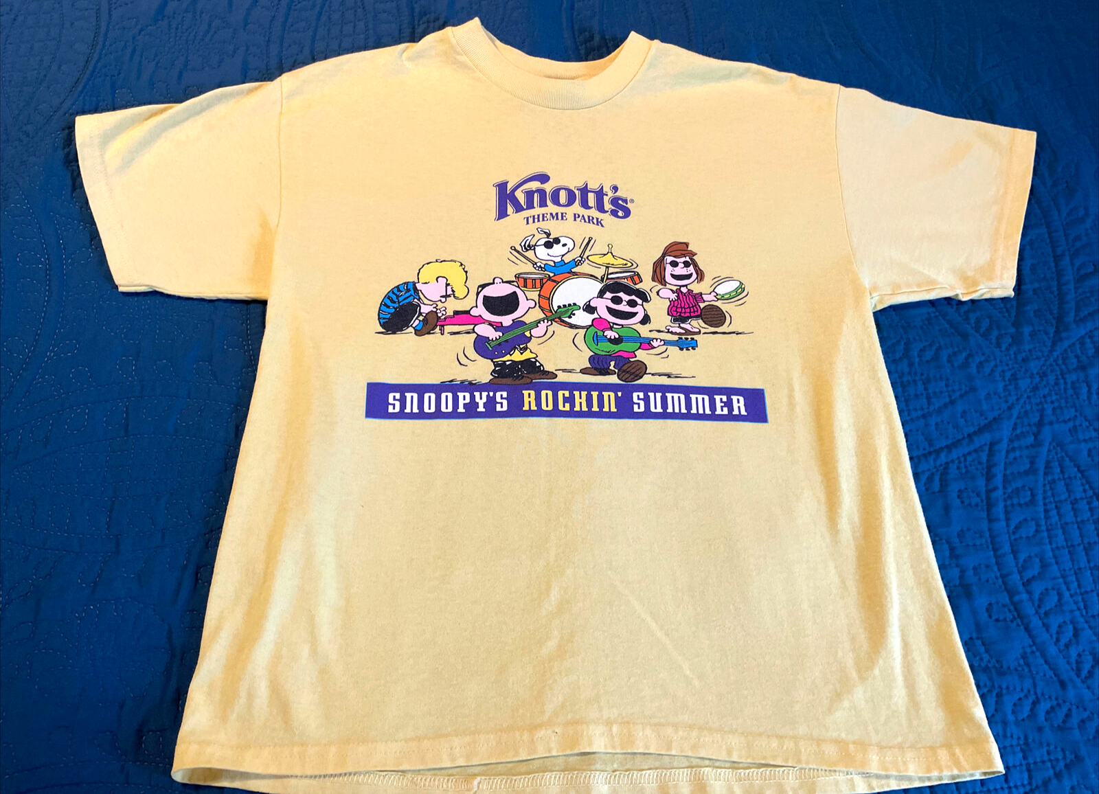 Knotts berry farm , Snoopy's rock and summer T-shirt, yellow, Youth XL, Hanes | eBay Knotts berry farm , Snoopy's rock and summer T-shirt, yellow, Youth XL, Hanes | eBay