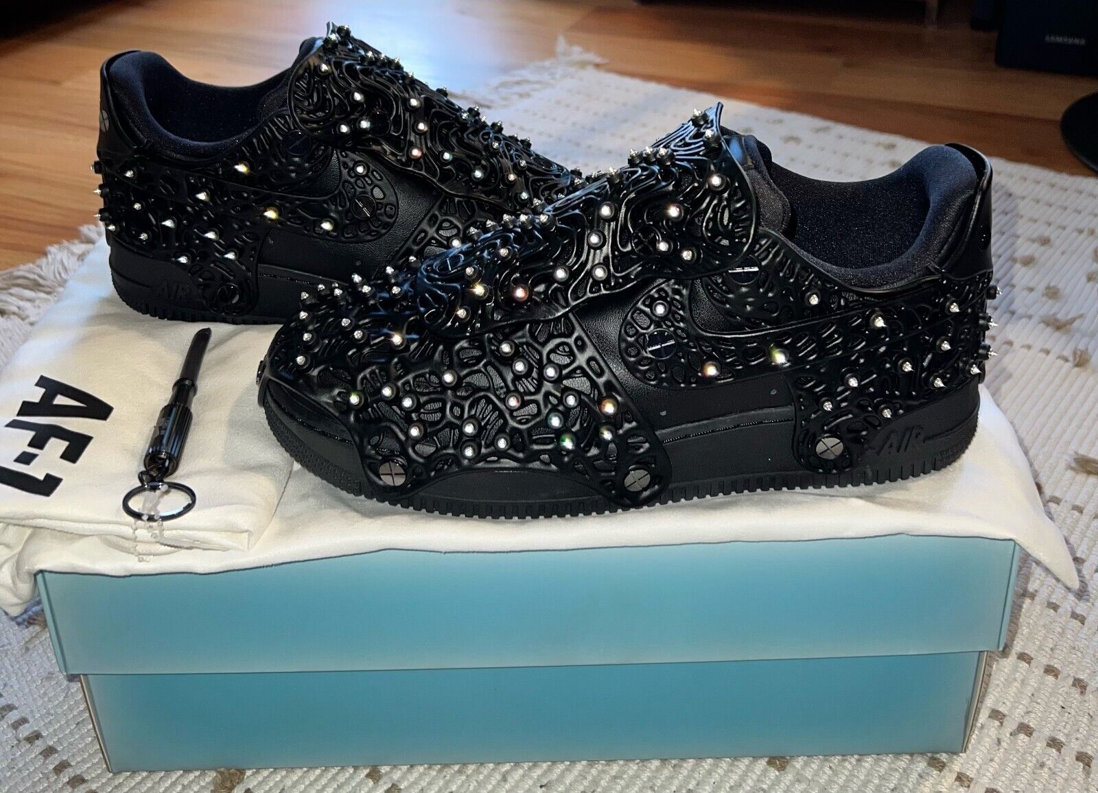 Size 10 - Nike Air Force 1 LXX x Swarovski Black 2021 | eBay Size 10 - Nike Air Force 1 LXX x Swarovski Black 2021 | eBay