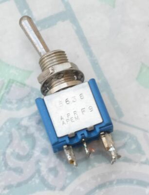 APEM Interrupteur à levier 5638