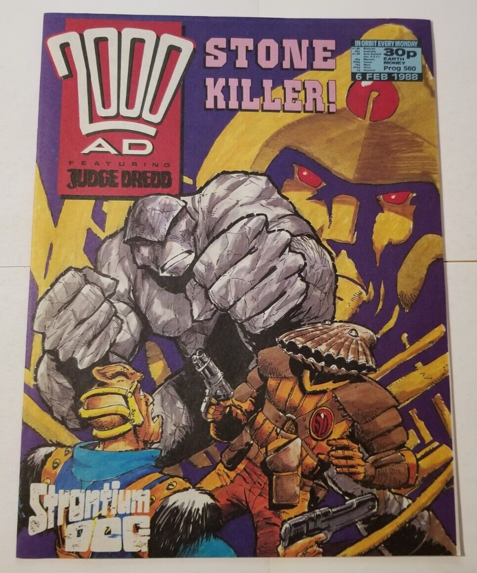 2000AD w/ Judge Dredd prog #560 VF/NM (Feb 6 1988, IPC UK