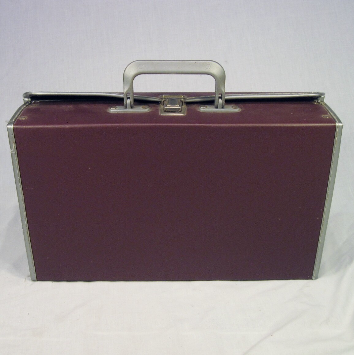 Vintage Cassette Tape Holder Storage Case Burgundy Portable Holds 24 Tapes