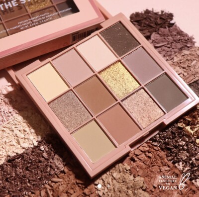 MOIRA AMONG THE STARS PRESSED PIGMENTS PALETTE