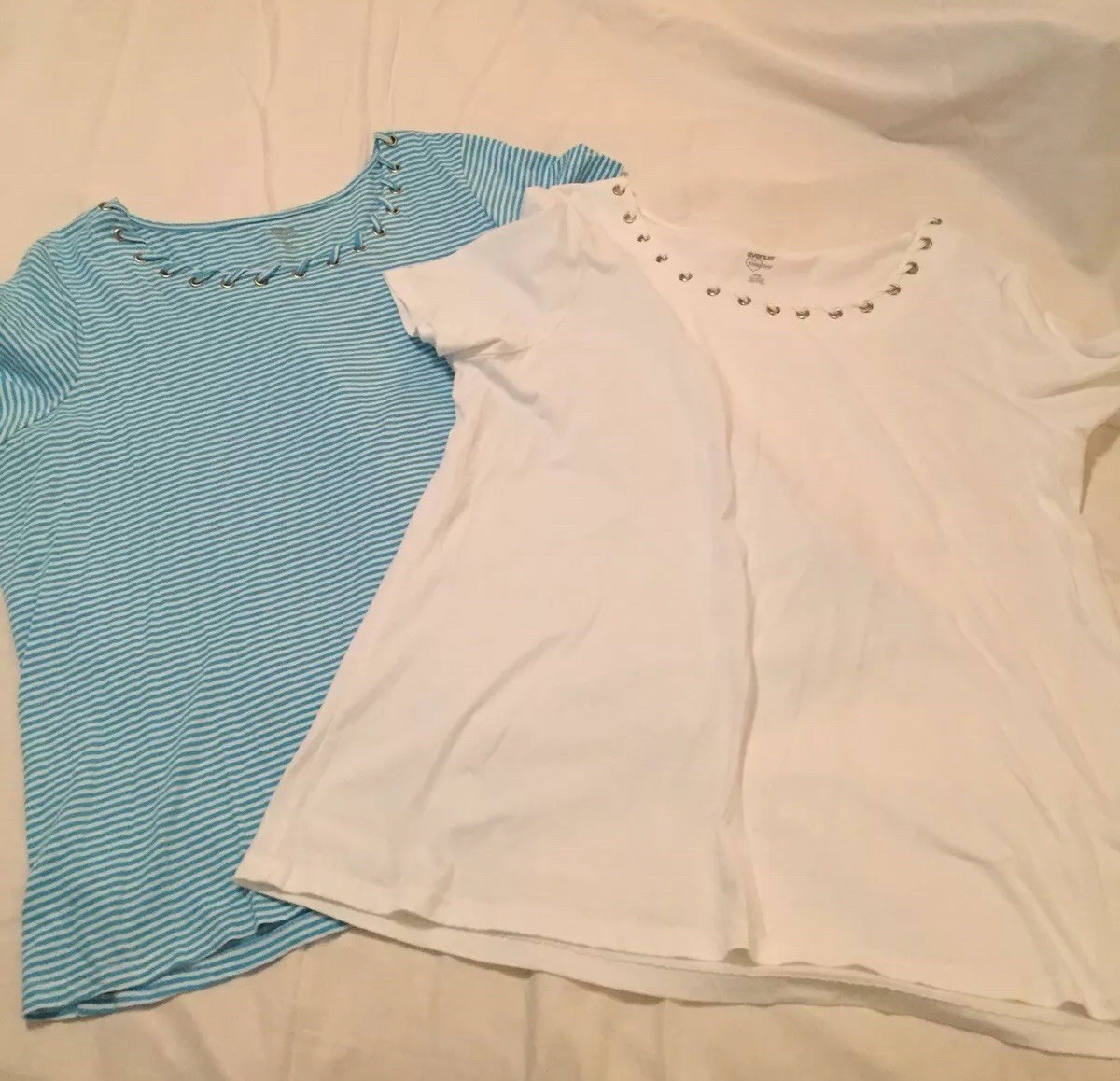 Lot Of 2 Women’s Shirts Tops Avenue Size 18 20 Short Sleeve Shirts Blue White