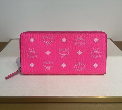 【関税&送料込】Mcm Printed Canvas Aren Wallet MCM Medium Aren Maxi Monogram VI Flat Pouch in Black
