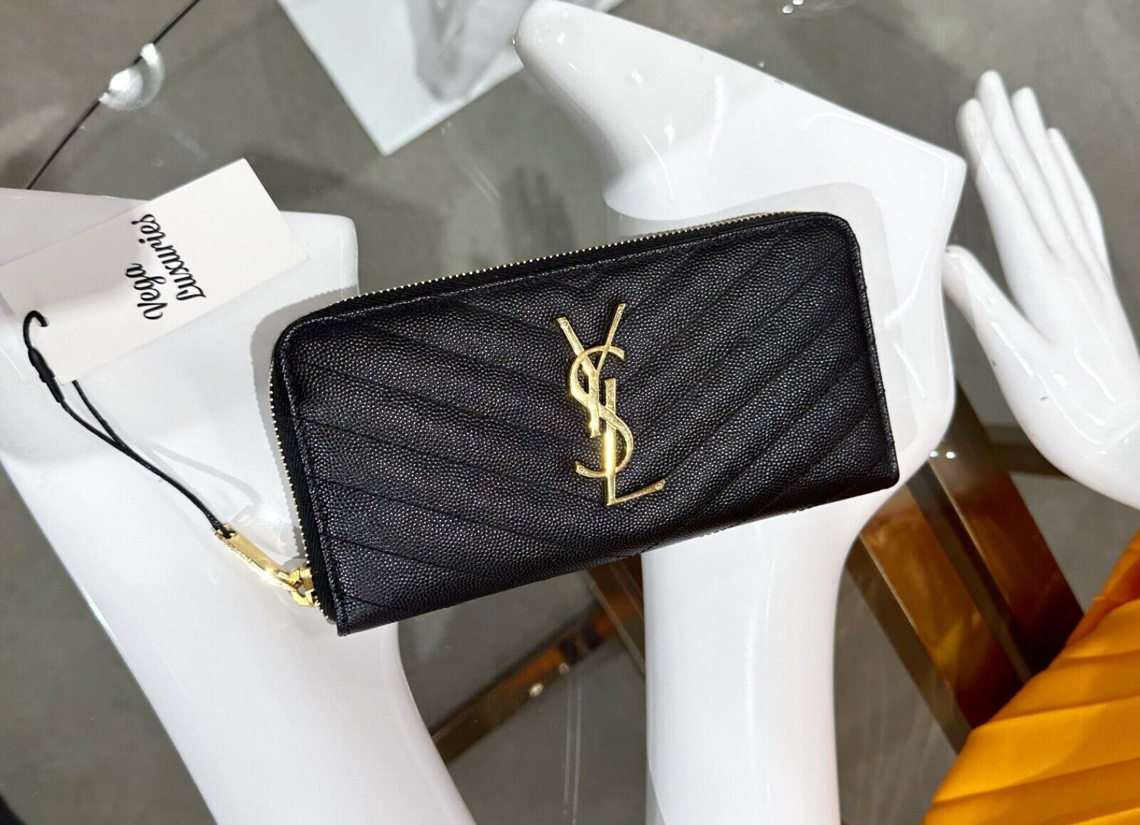 YSL Yves Saint Laurent Monogram Matelasse Leather Zip-Around YSL Yves Saint Laurent Monogram Matelasse Leather Zip-Around