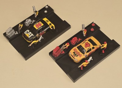 Tyco Nascar Cat #96 Slot Car & #4 Kodak Max Slot Car & Pit Crew w/Stands