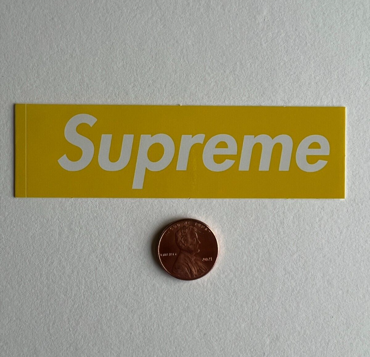 Supreme Yellow Mini Box Logo Sticker 100% Authentic FW23 Supreme Yellow Mini Box Logo Sticker 100% Authentic FW23
