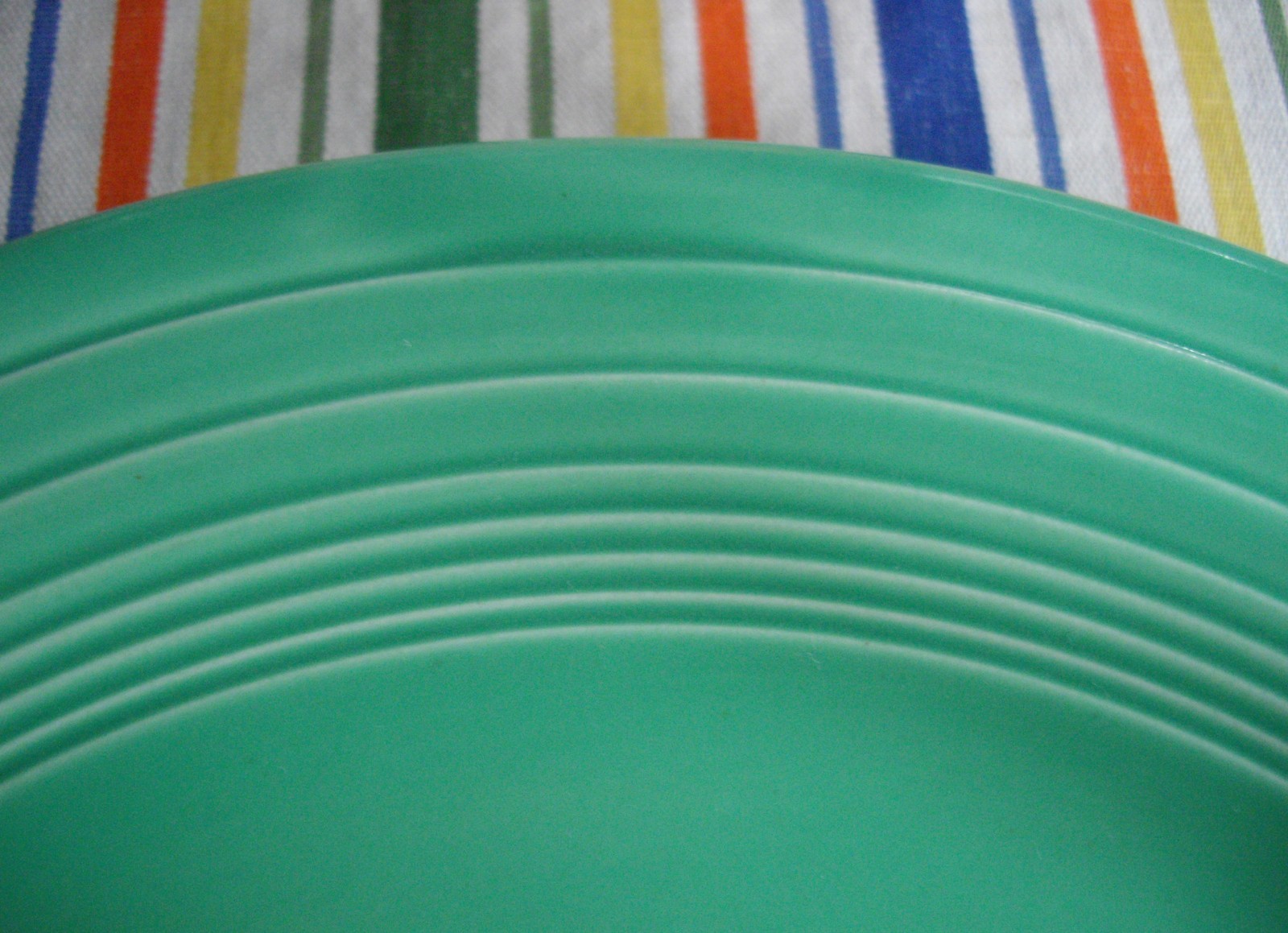 Vintage Fiesta GREEN 10 1/4