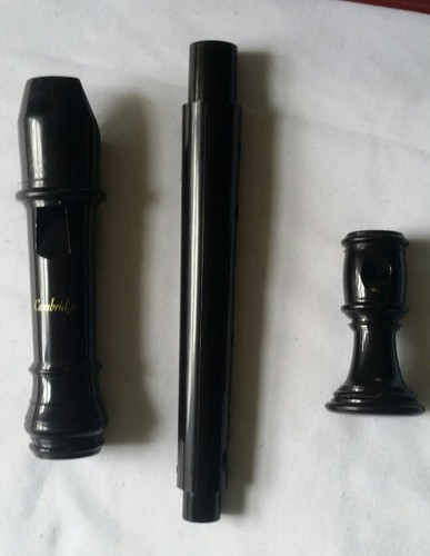 Cambridge 3 piece soprano Recorder w/instructions