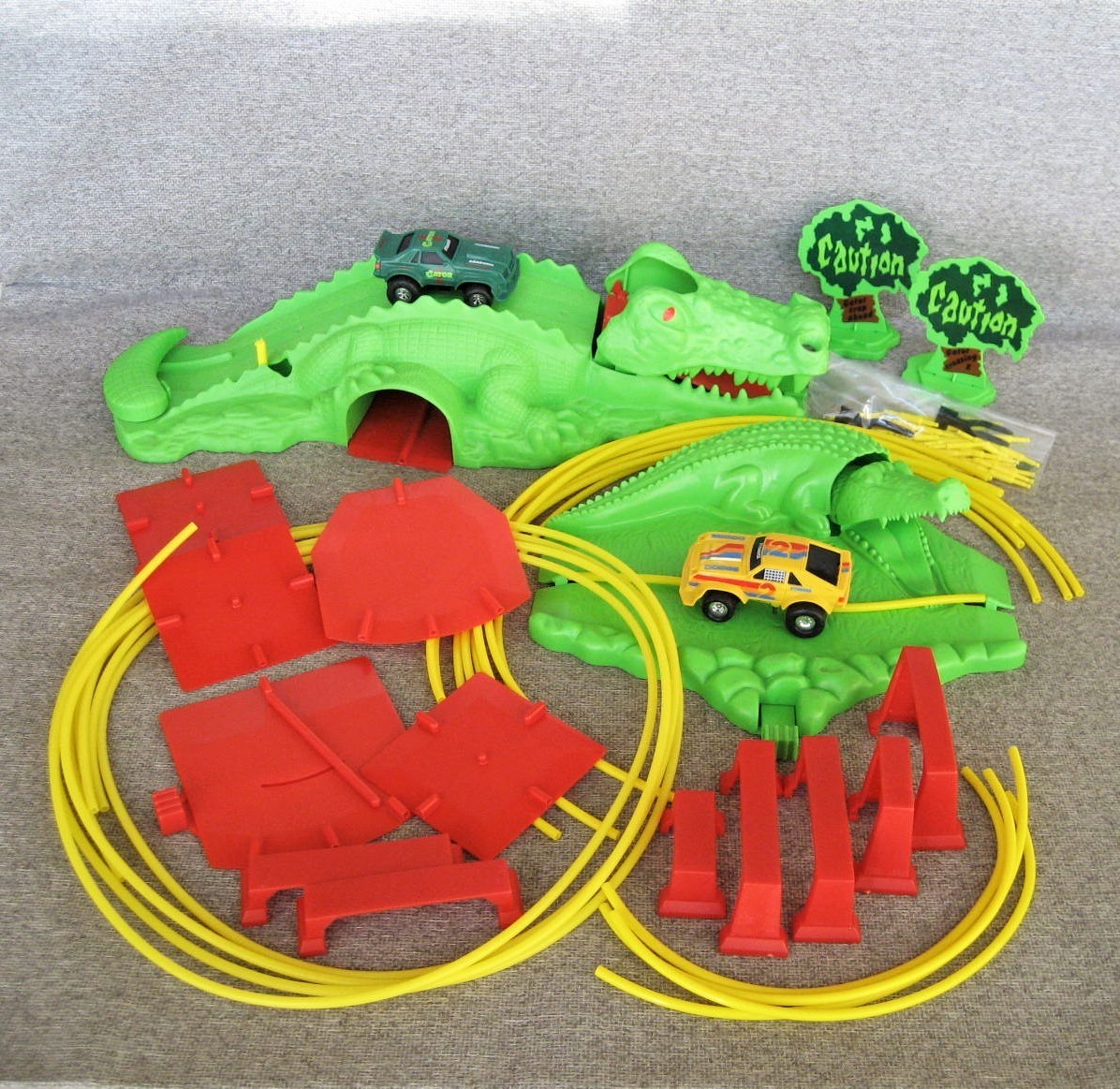 VINTAGE 1980s SCHAPER STOMPER SPEEDSTERS TWISTRACK GATOR RALLY RACING SET