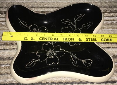 1956 HOLLAND MOLD ART DECO BLACK WHITE RASPBERRY SWIRL LARGE ASHTRAY DISH FLORAL