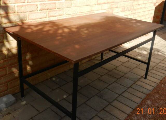 WORK/CRAFT TABLE WITH STEEL/METAL LEGS | Dining Tables ...