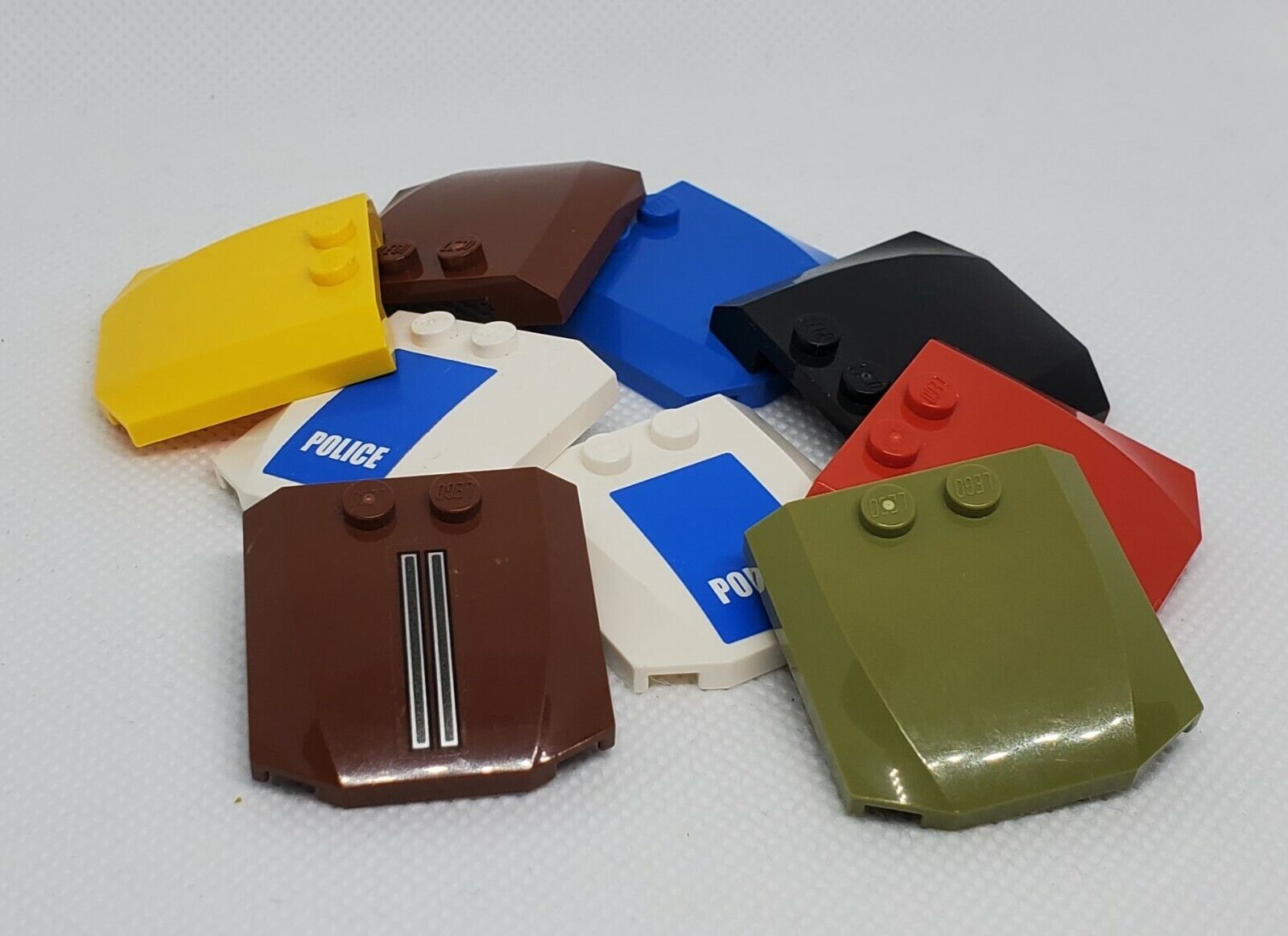LEGO Parts Wedge 4 x 4 x 2/3 Triple Curved Vehicle Hood LEGO Parts Wedge 4 x 4 x 2/3 Triple Curved Vehicle Hood