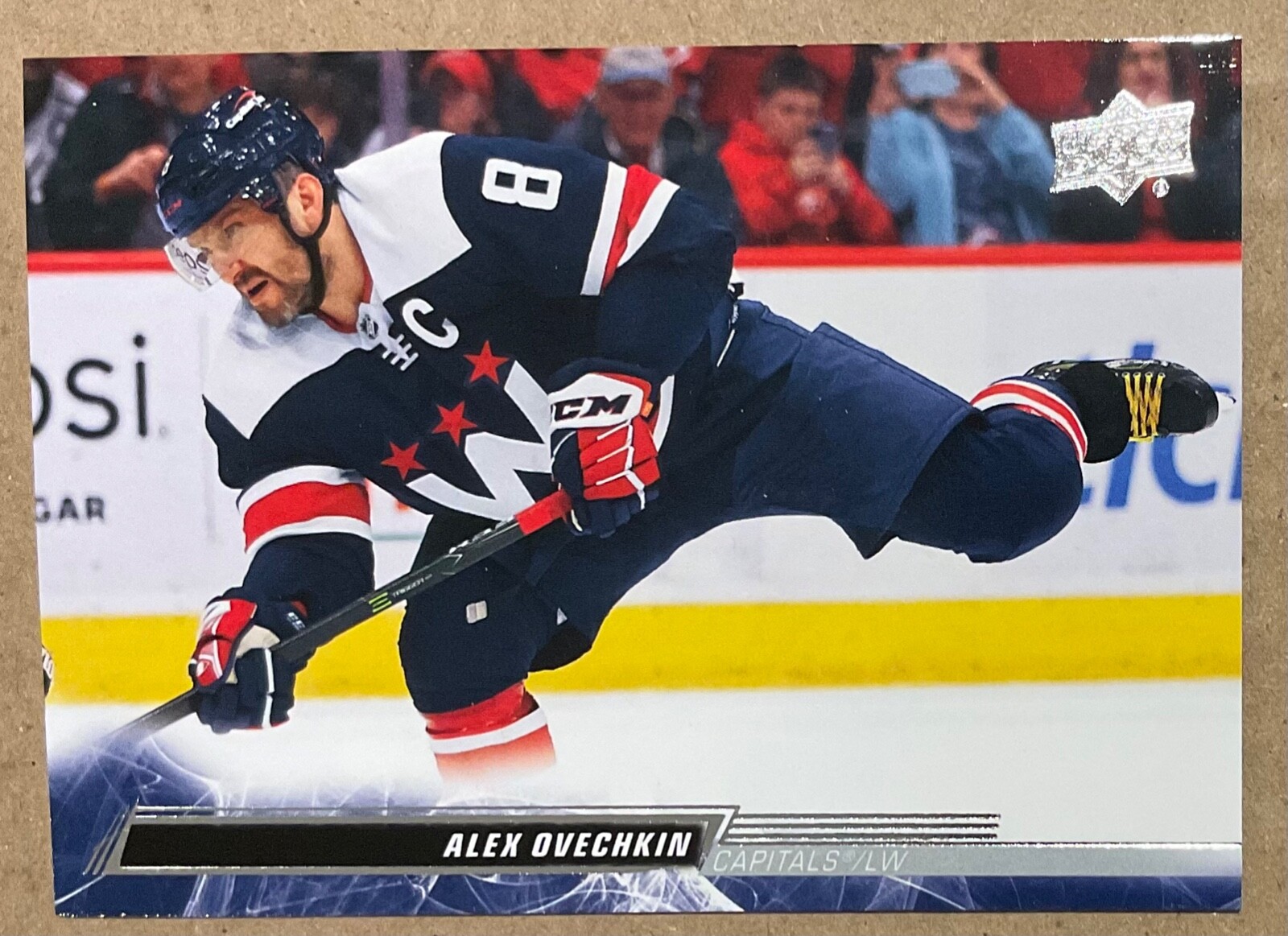 UPPER DECK NHLカード STATURE AKEX OVACHKIN CAPITALS 19/45 #E-10 送料無料 中古 IT2 UPPER DECK NHLカード STATURE AKEX OVACHKIN CAPITALS 19/45 #E