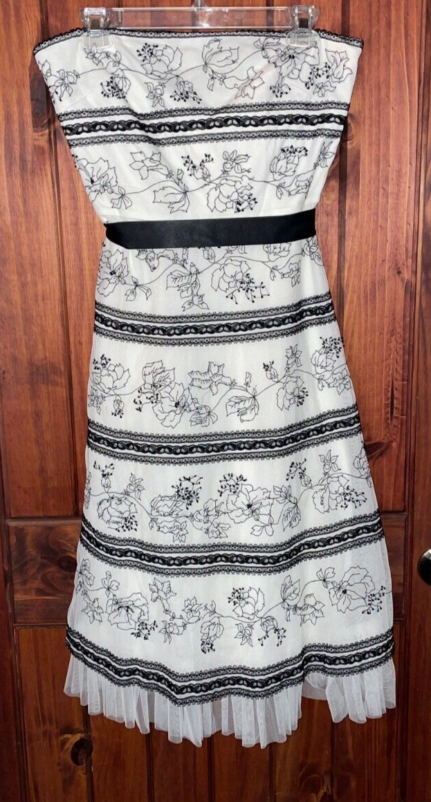 SALE!【BCBG MAXAZRIA】Floral Flared Sleeve Midi Dress NWT BCBGMAXAZRIA BCBG FEATHER PRINT WRAP DRESS BLACK-LAYERED