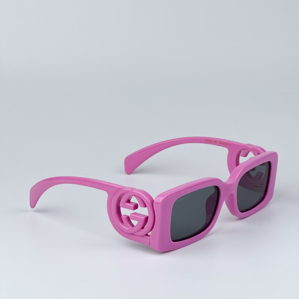 Pre-owned Gucci Gg1325s 006 Pink Grey Rectangle Unisex Sunglasses Gg 1325s In Gray