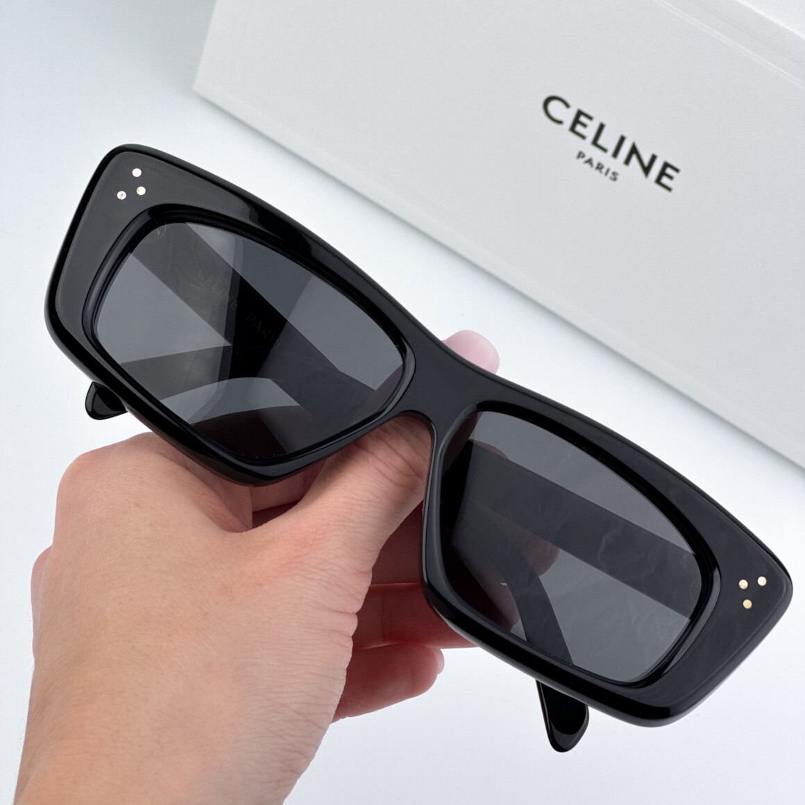 Pre-owned Celine Cl40259i 01a Black Black Rectangle Unisex Sunglasses Cl 40259i