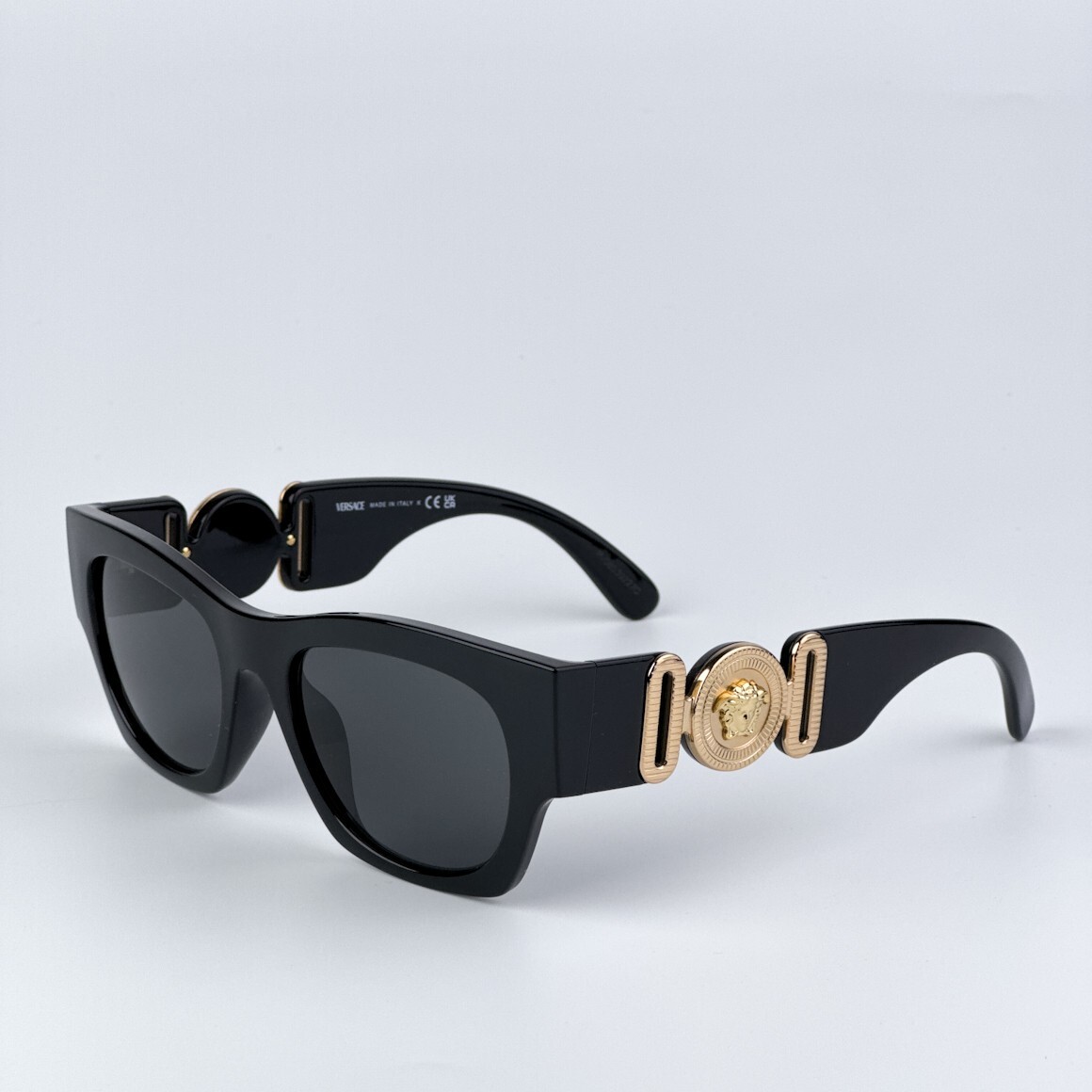 Pre-owned Versace Ve4479u Gb1/87 Black Dark Grey Square Women Sunglasses In Gray