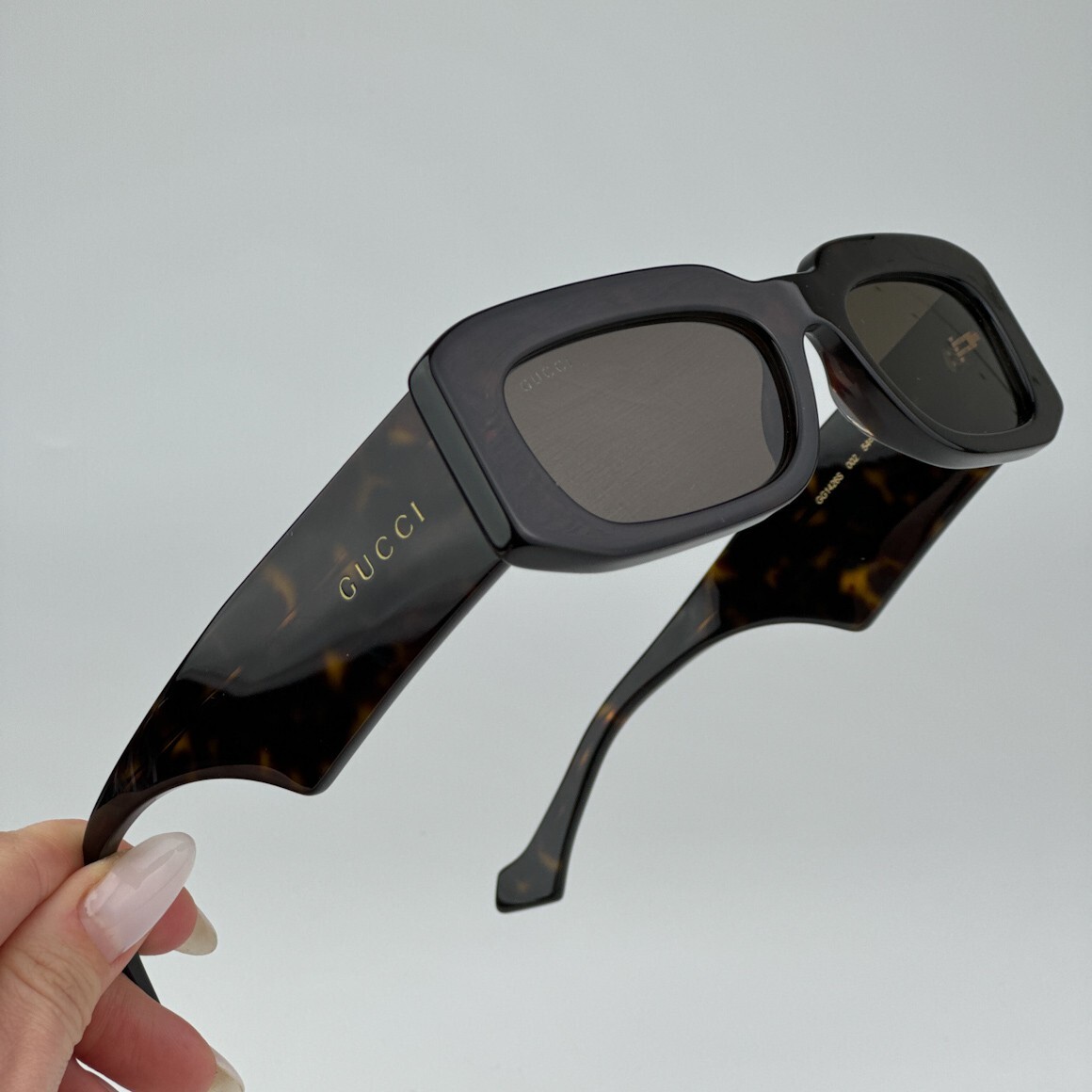 Pre-owned Gucci Gg1426s 002 Dark Havana Brown Unisex Rectangle Sunglasses Gg 1426s