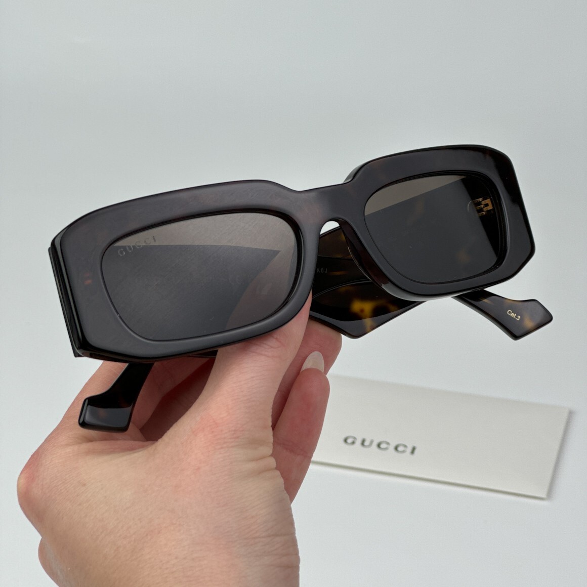 Pre-owned Gucci Gg1426s 002 Dark Havana Brown Unisex Rectangle Sunglasses Gg 1426s