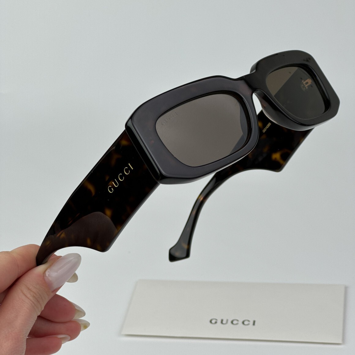 Pre-owned Gucci Gg1426s 002 Dark Havana Brown Unisex Rectangle Sunglasses Gg 1426s