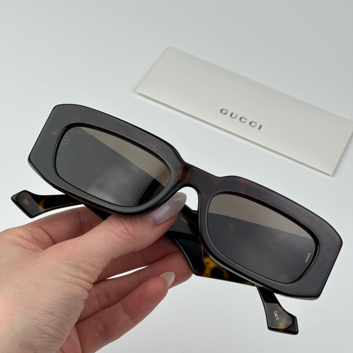 Pre-owned Gucci Gg1426s 002 Dark Havana Brown Unisex Rectangle Sunglasses Gg 1426s