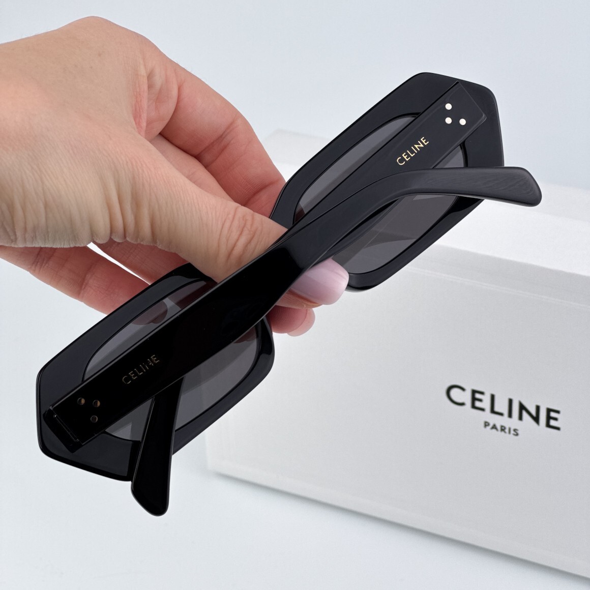 Pre-owned Celine Cl40243i 01a Shiny Black Smoke Rectangle Women Sunglasses Cl 40243i In Gray