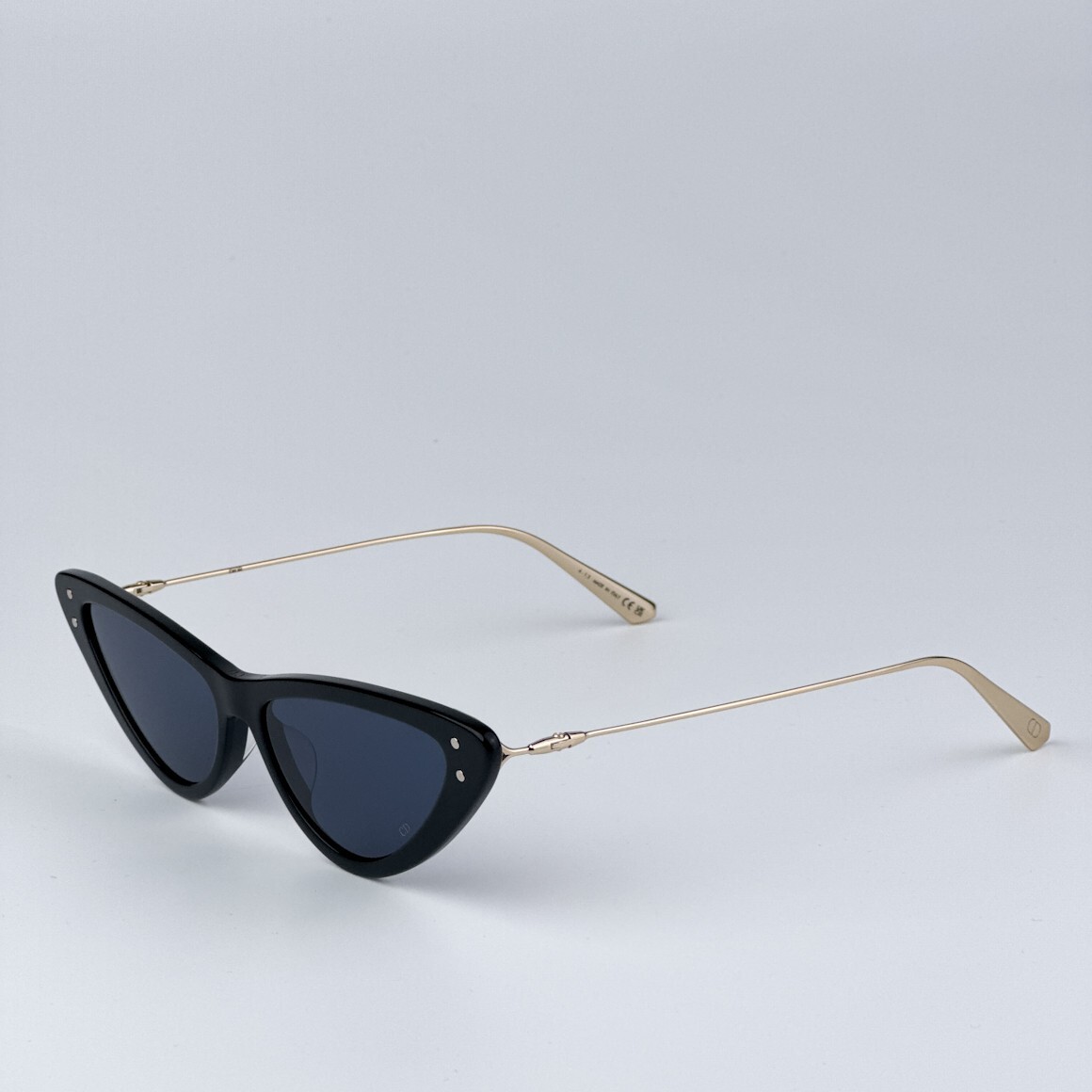 Pre-owned Dior Miss B4u Cd40105u 01v 12b0 Black Blue Unisex Cat Eye Sunglasses