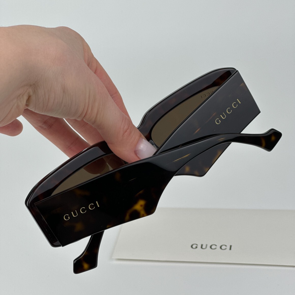 Pre-owned Gucci Gg1426s 002 Dark Havana Brown Unisex Rectangle Sunglasses Gg 1426s