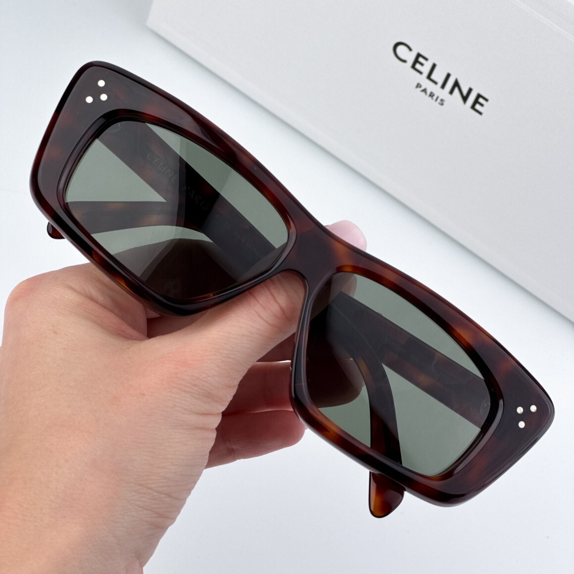 Pre-owned Celine Cl40259i 52n Havana Green Rectangle Unisex Sunglasses Cl 40259i