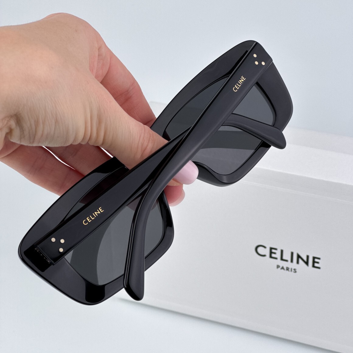Pre-owned Celine Cl40259i 01a Black Black Rectangle Unisex Sunglasses Cl 40259i