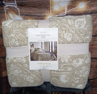 Threshold Full/Queen Size Quilt Lofty Cotton Voile Floral