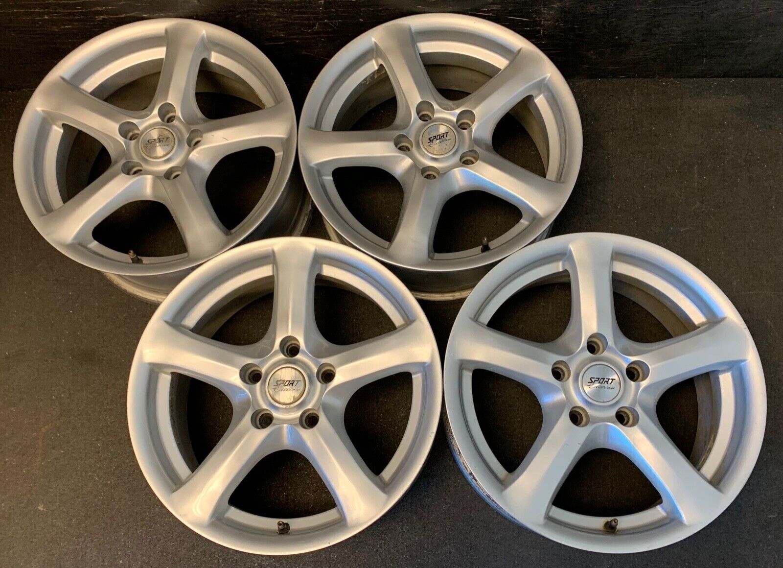 4) Sport Edition F7 Silver Wheels Rims + Caps 16x7 ET45 4) Sport Edition F7 Silver Wheels Rims + Caps 16x7 ET45
