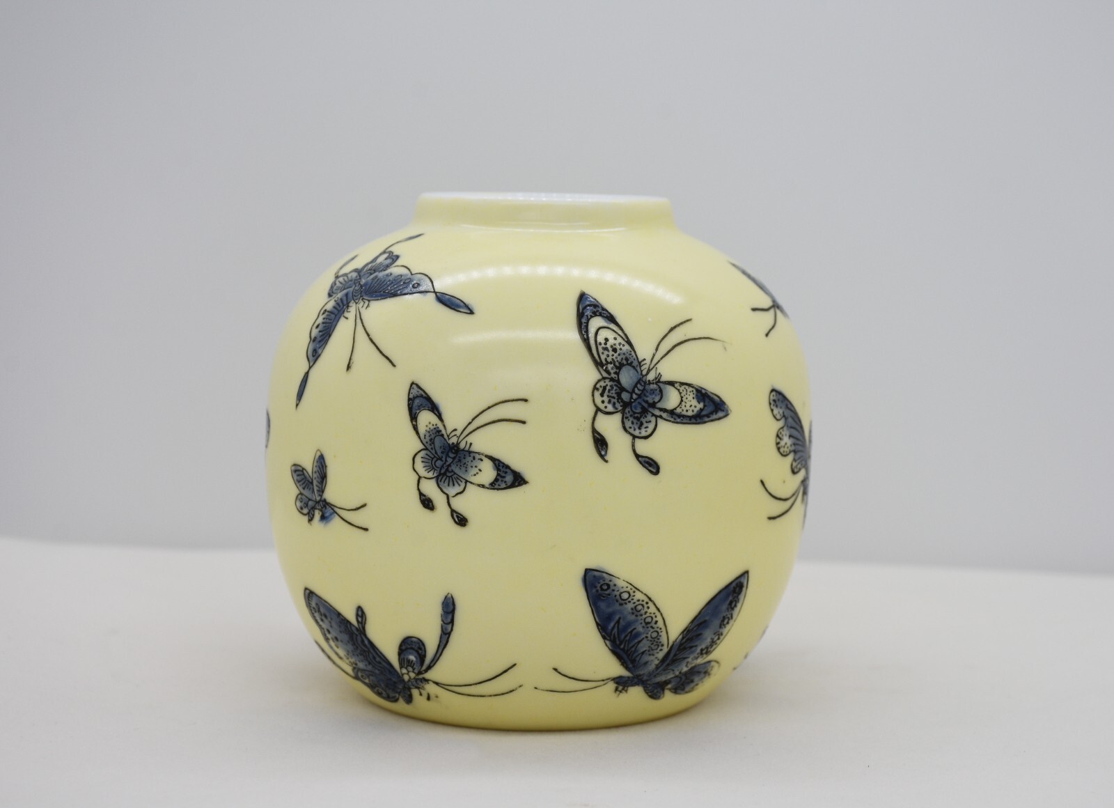 絵画 butterfly Butterflies Flying above Clouds - 東京国立近代美術館