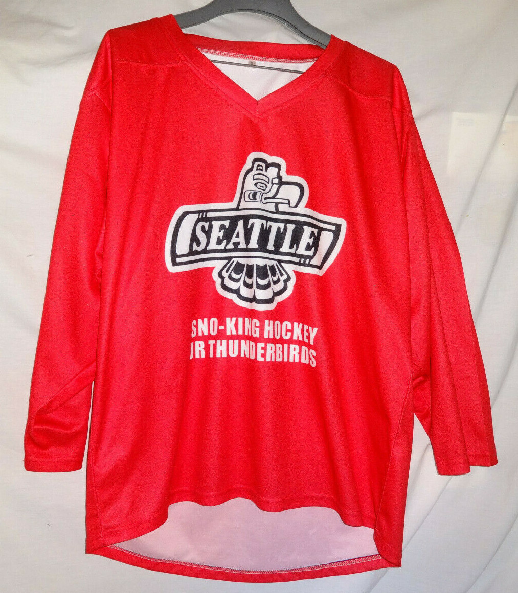 【HOCKEY】 NO MANNERS TEE RED NortheasternVintageCrestHockey