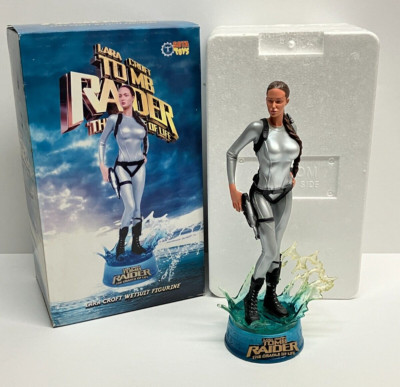TOMB RAIDER Lara Croft Wetsuit Limited Edition Figurine SOTA (Serial # 969/2500)