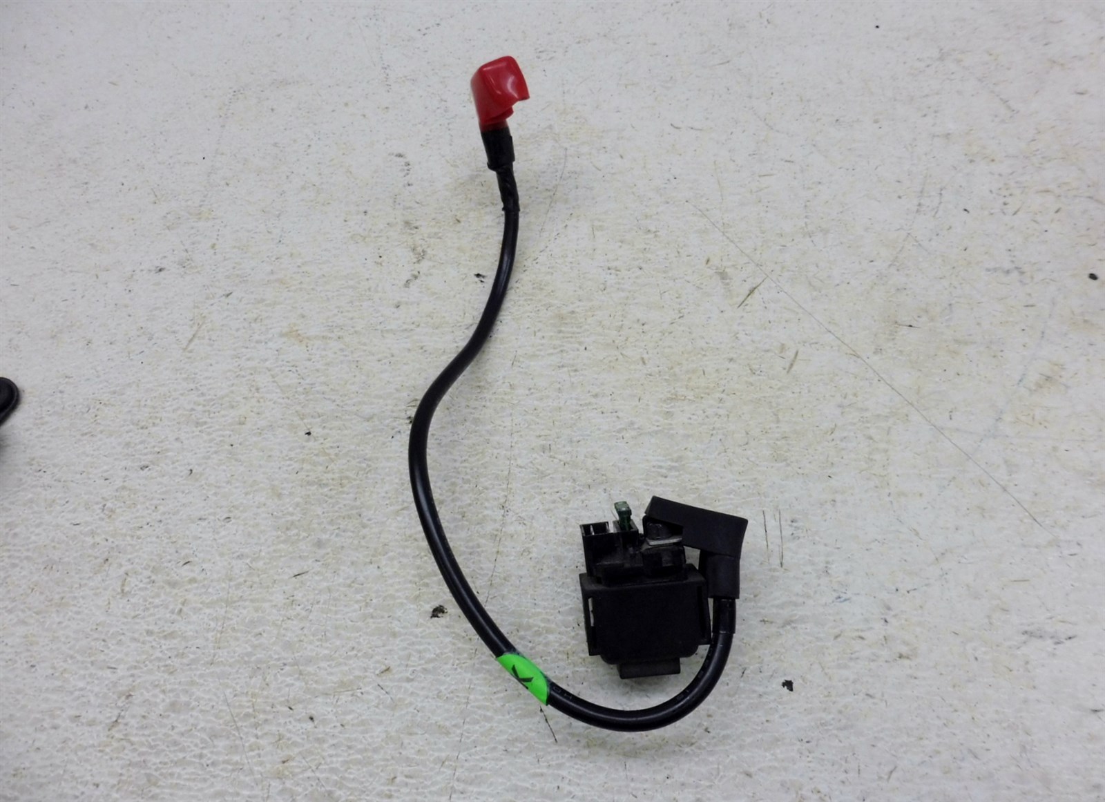2008 Kawasaki Ninja ZX10R ZX 1000 K495-4. starter solenoid