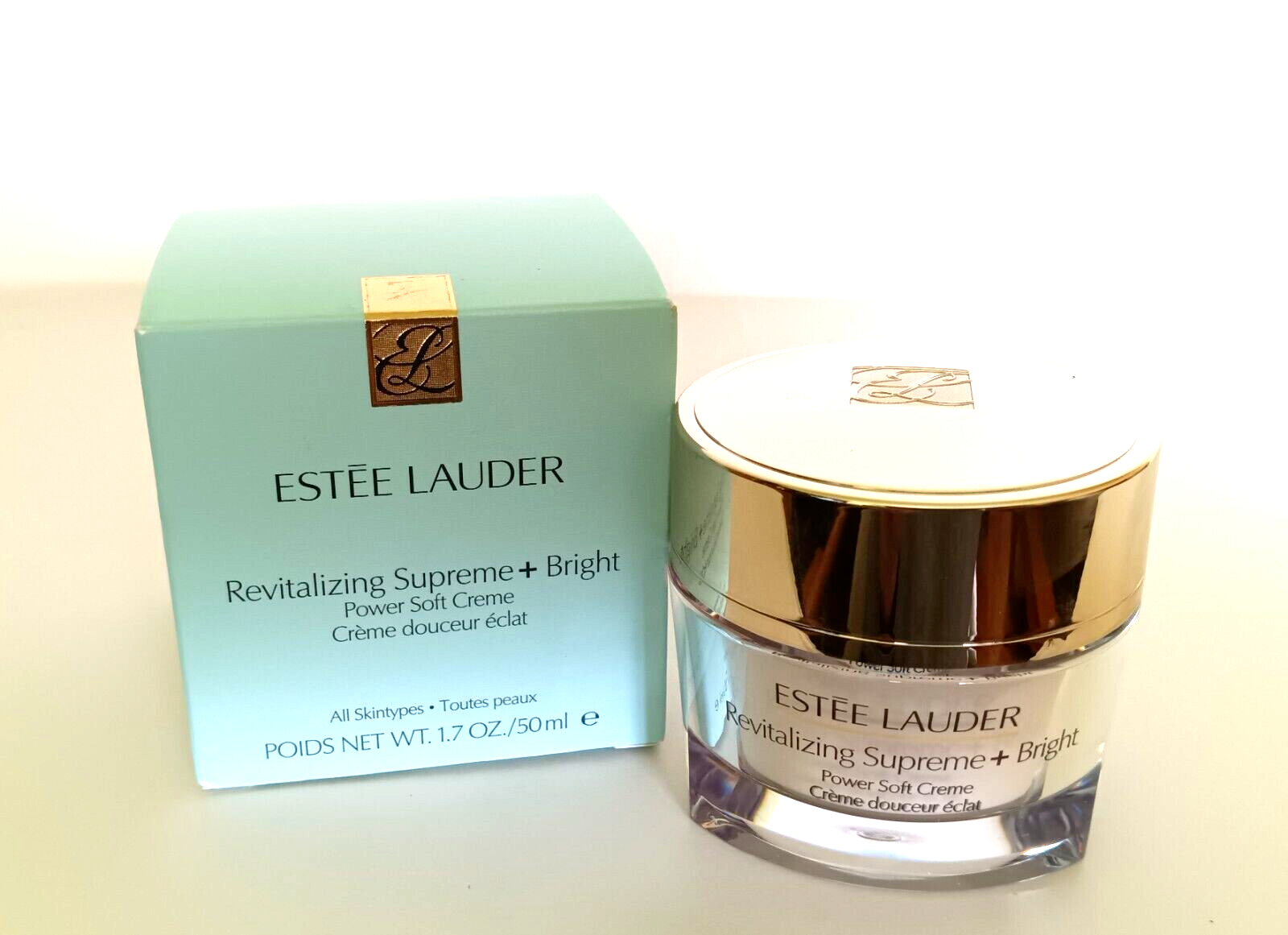 Estee Lauder. Revitalizing Supreme+Bright Power Soft Cream