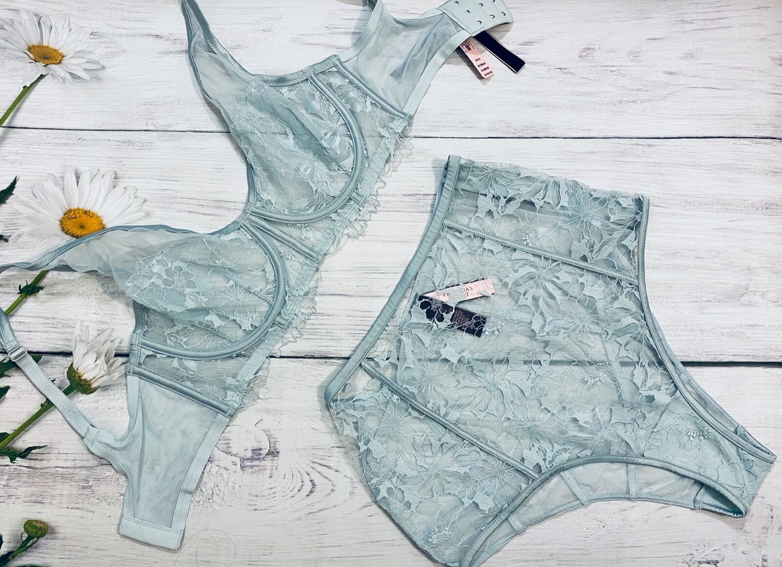 

Victorias Secret Luxe Lingerie Полное покрытие Бюстгальтер с глубоким вырезом и высокой талией Синий комплект, Dusty blue