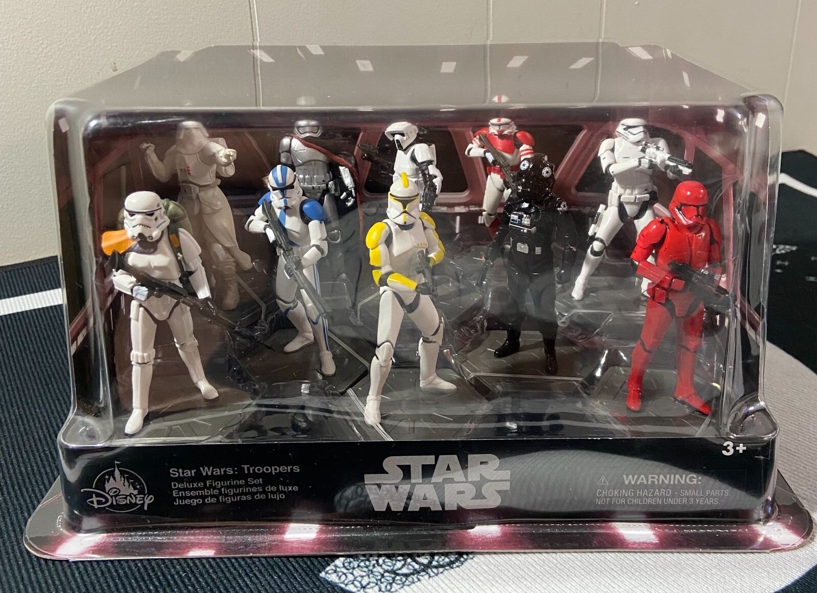 USディズニースターウォーズ×マペットコラボフィギュア スター・ウォーズ × ディズニー 2023 プライド・コレクション