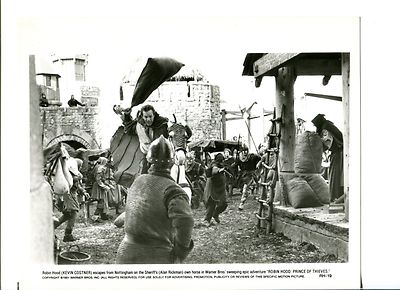 Kevin Costner Alan Rickman Robin Hood Prince Of Thieves Movie Press Still Photoのebay公認海外通販 セカイモン