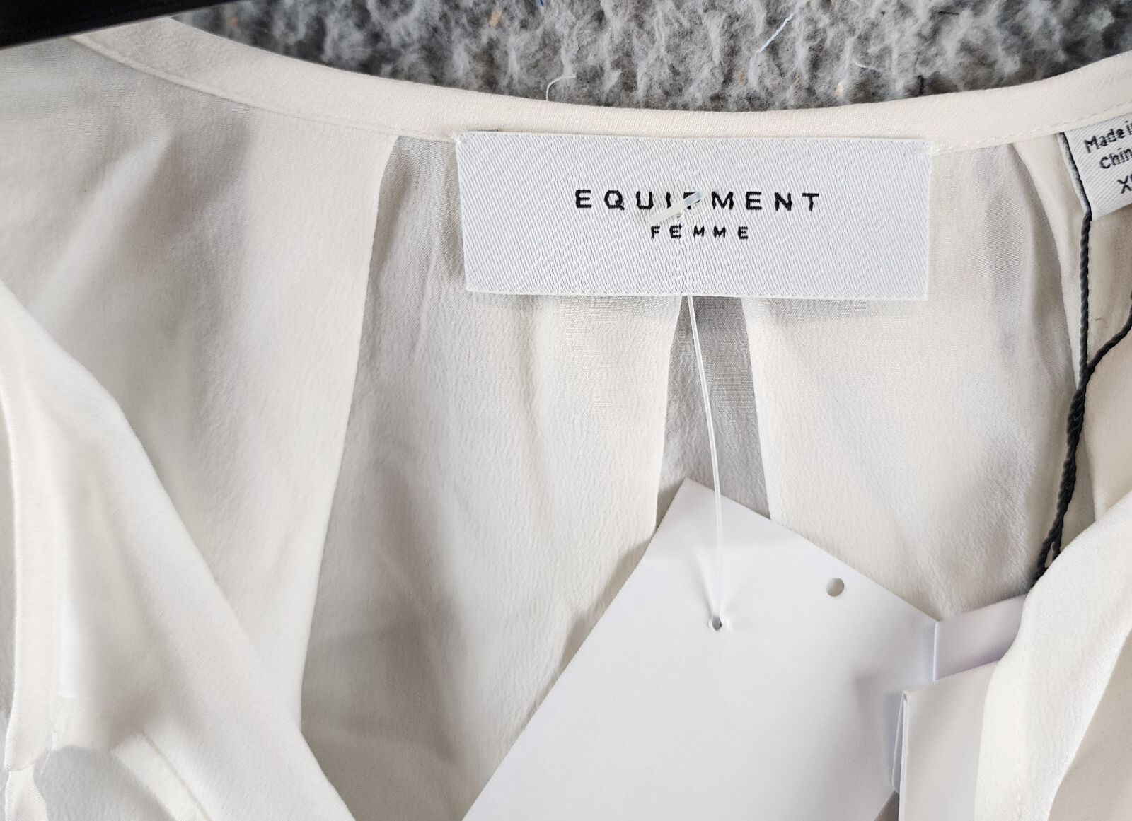 Equipment Femme Hailey Silk Blouse Women's XS Nature White Tie Neck Long Sleeve - Picture 5 of 17