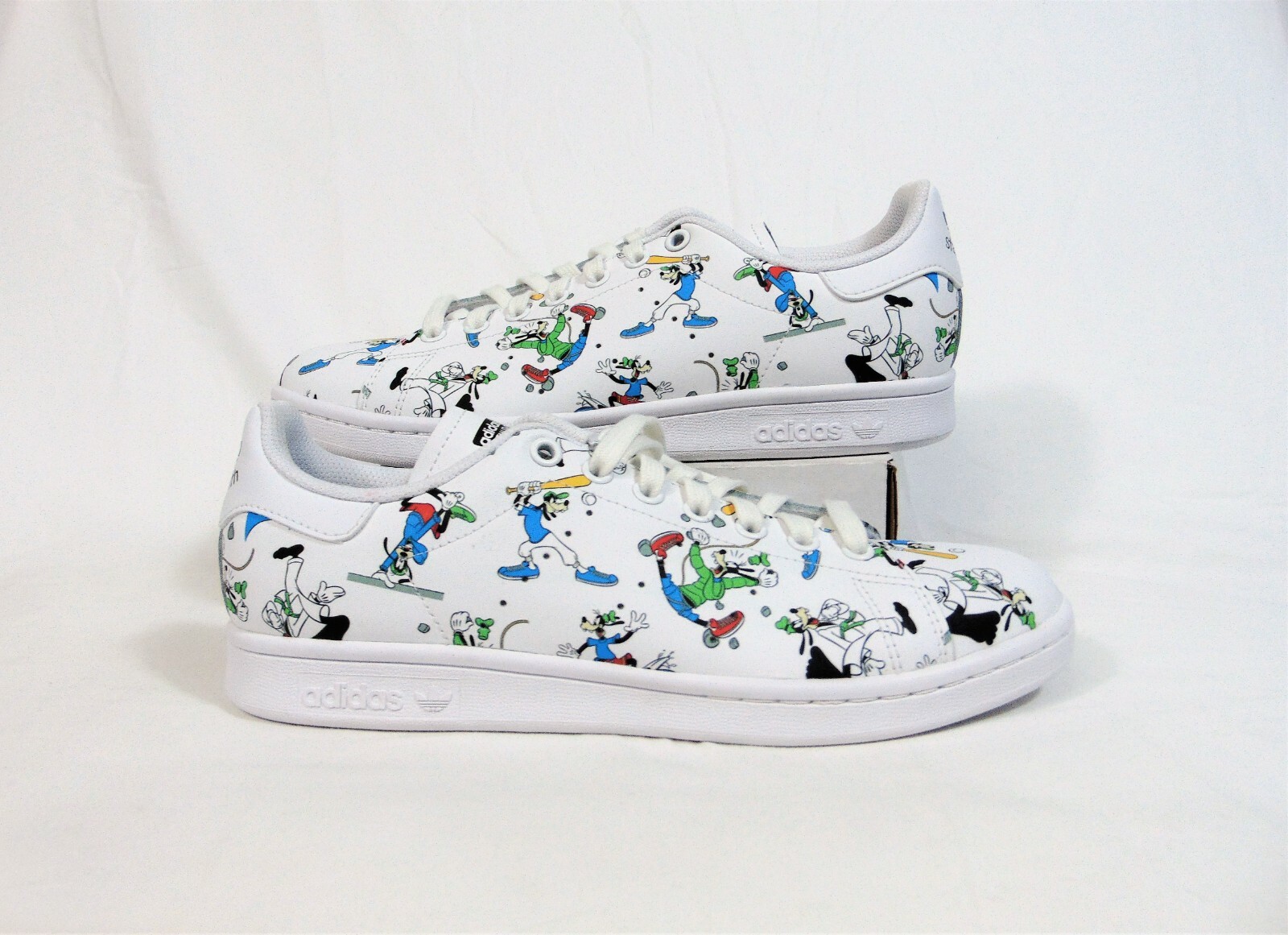 海外限定XS Adidas*Disney タンクトップ ホワイトKC3102 海外限定XS Adidas*Disney タンクトップ ホワイトKC3102 - メルカリ